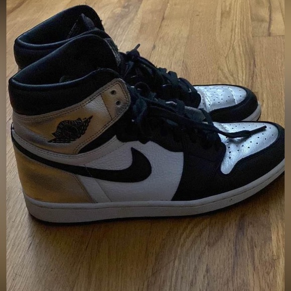 Jordan 1 high Silver toe - Picture 2 of 5